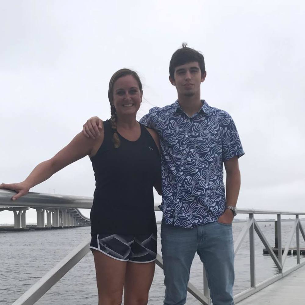 Meet your Posher, Alicia